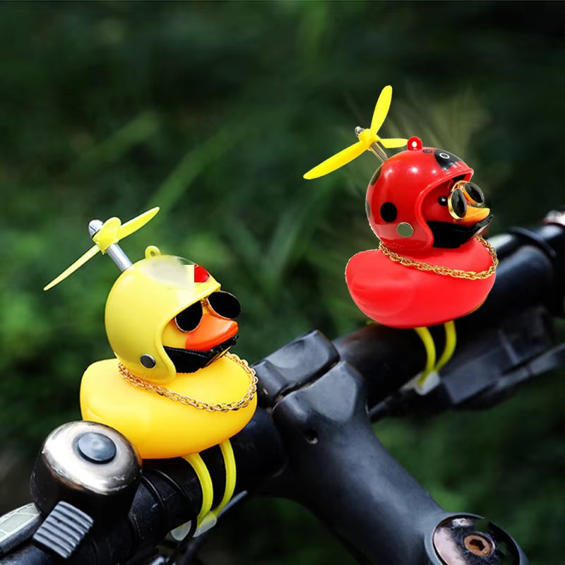 Adorable Yellow Duck Pendant with Helmet - Fun Cycling Accessory for Road Bike Enthusiasts